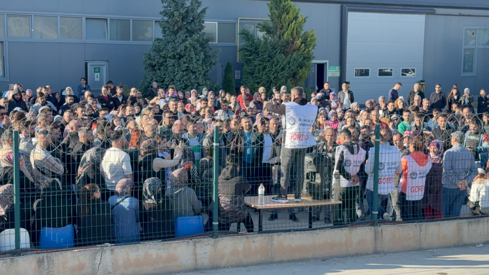 Dev kuruluşun ekonomik çıkmazı