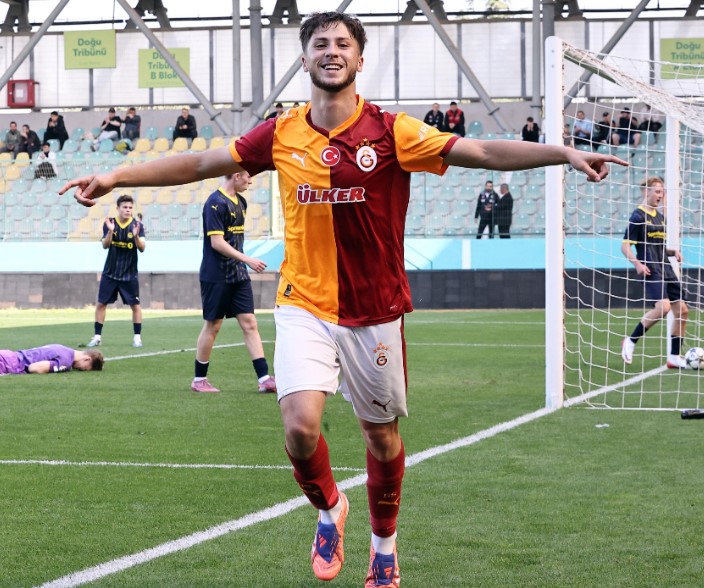 Galatasaray ilk 3 puanına ulaştı