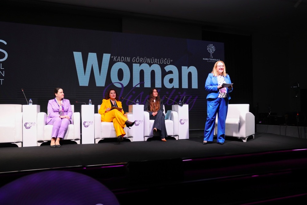 Uluslararası Çeşme Kadın Liderler Zirvesi Dayanışma Ve Umut Mesajlarıyla Sona Erdiphoto 2025 10 25 11 34 50 (1)