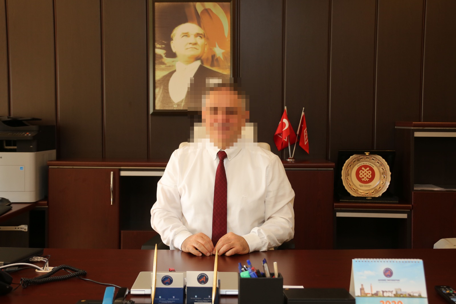 Suçlamanın niteliği: "Yüz kızartıcı ve utanç verici hareketler"