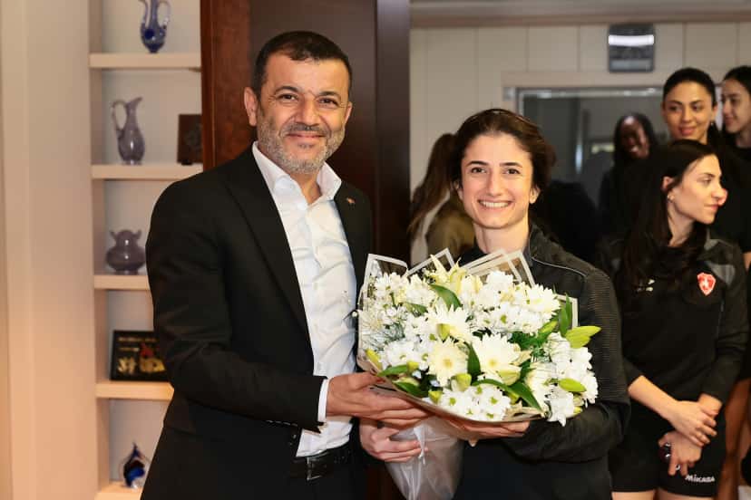 Voleybol Ziyaret (2)