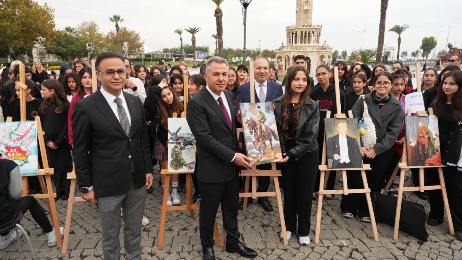 102. yıl kutlamalarının 2. günü Konak’ta sanat rüzgarı esti-1