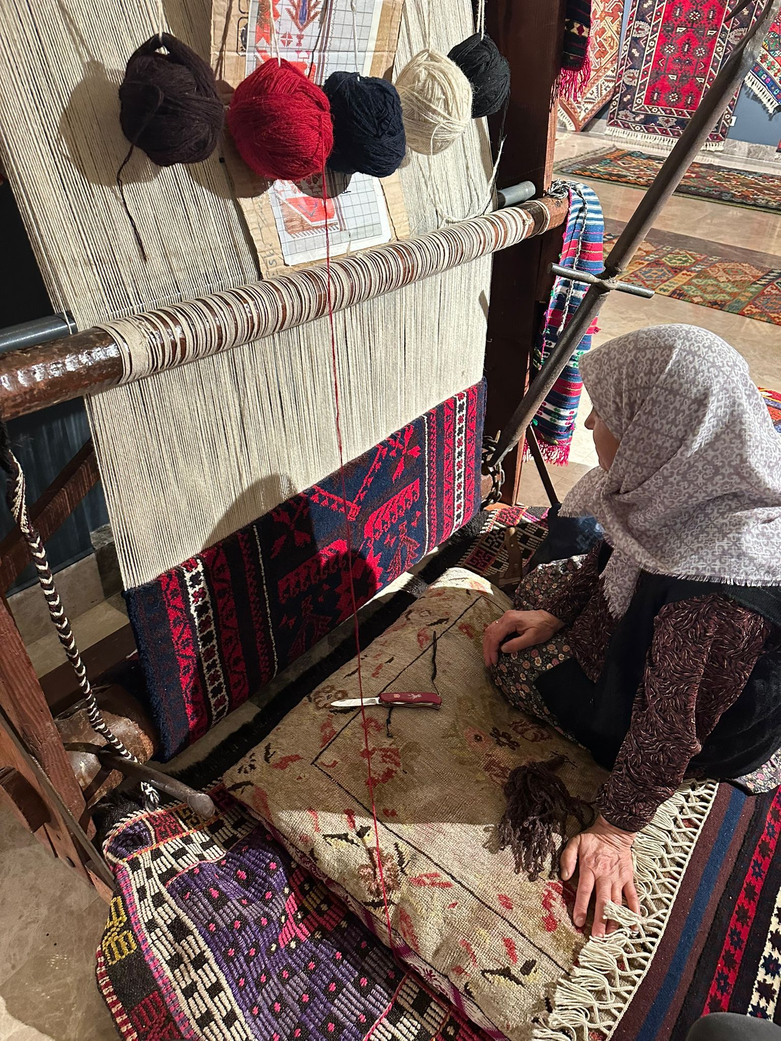 Her halının öyküsü var...