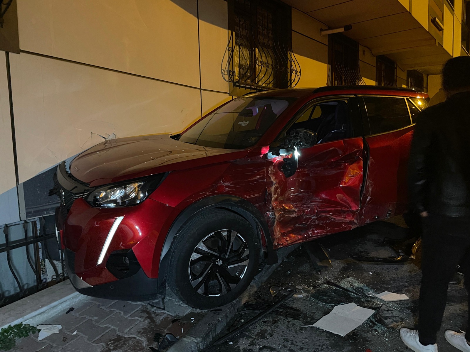 Mağdurların şoku: 'Bina uçuyor sandık'