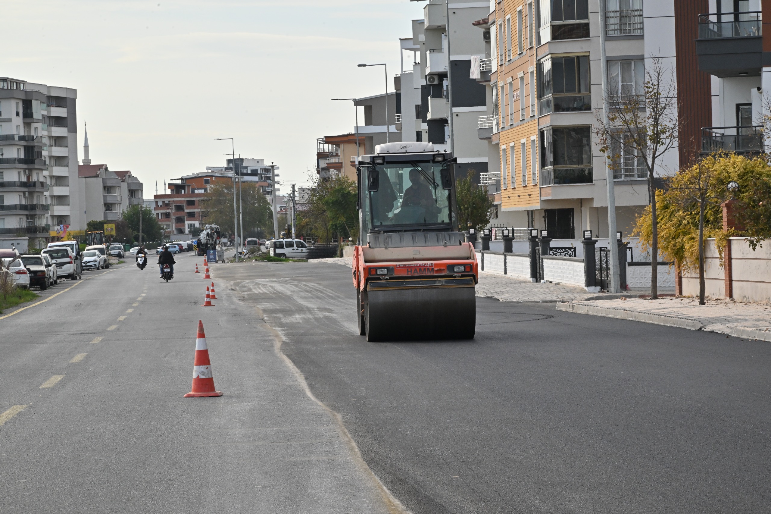 Akhisar’da Yolların Konforu Artıyor (4)