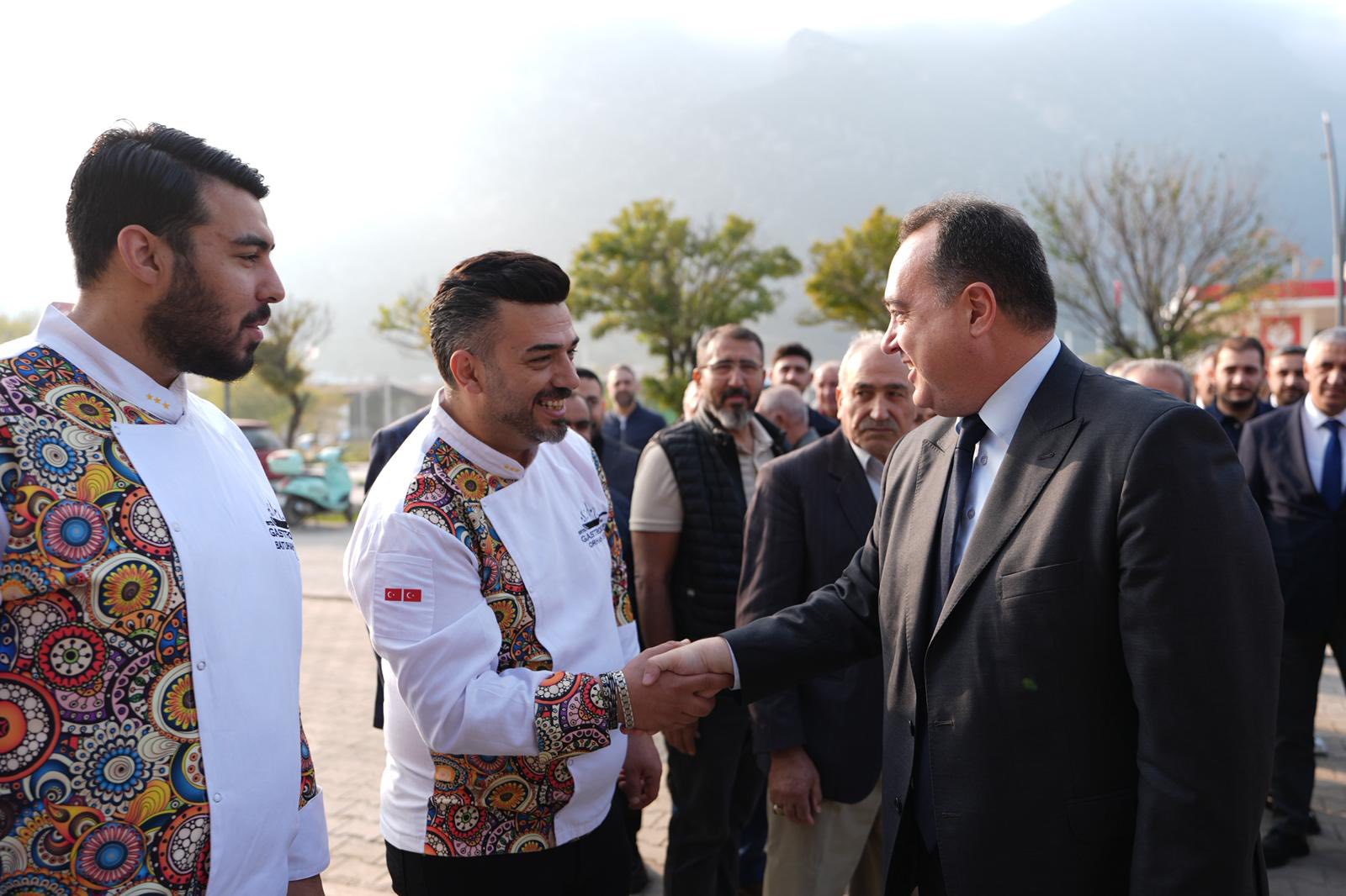 Başkan Besim Dutlulu “Manisa’nın Geleceğini Ortak Akılla Şekillendireceğiz” (14)