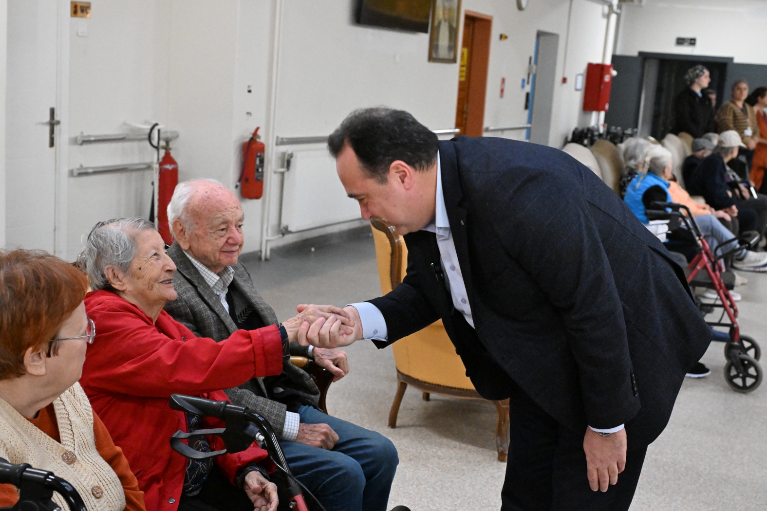 Başkan Dutlulu, Huzurevi Sakinleriyle Buluştu (9)