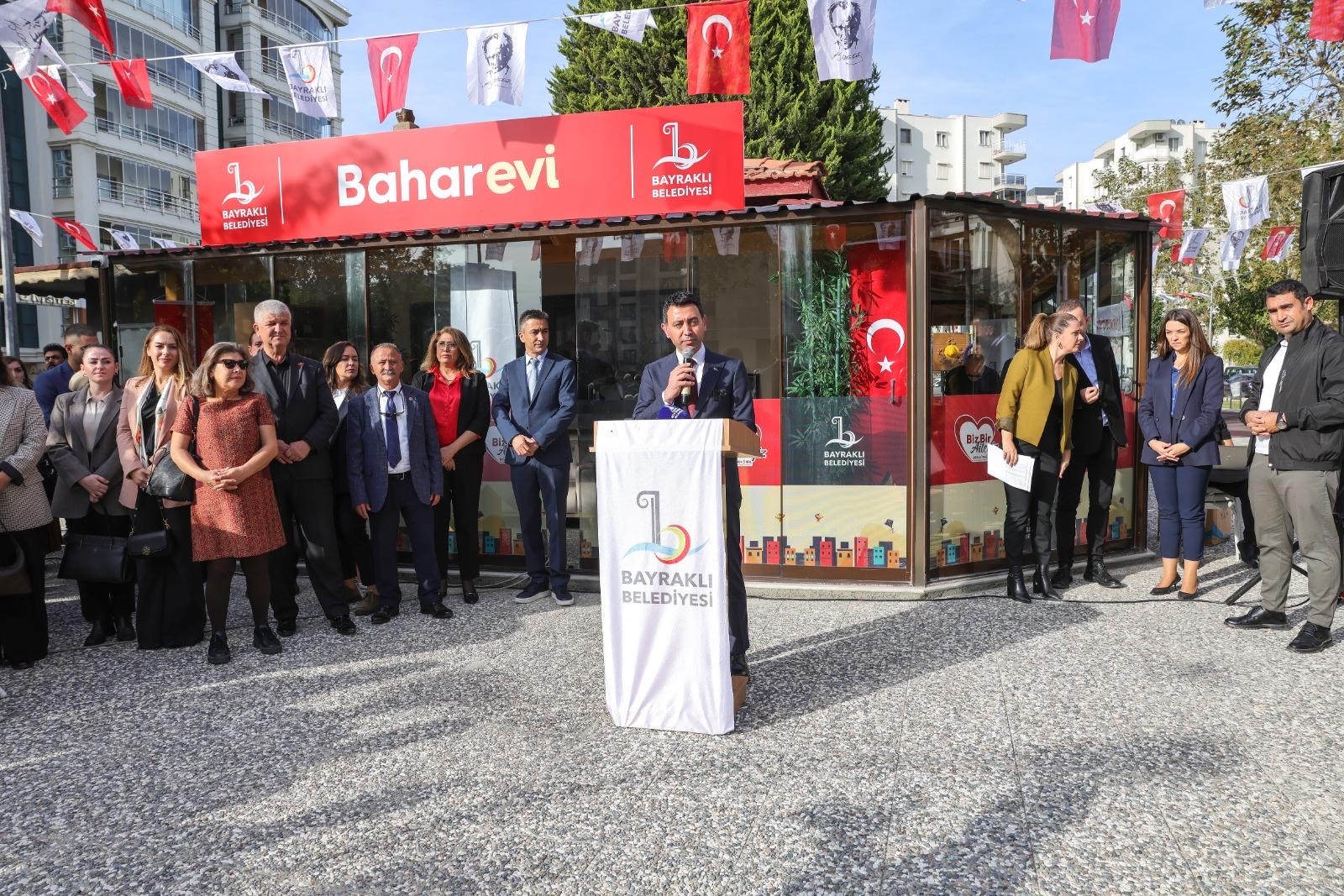 Bayraklı’nın Yeni Buluşma Noktası Bahar Evi2