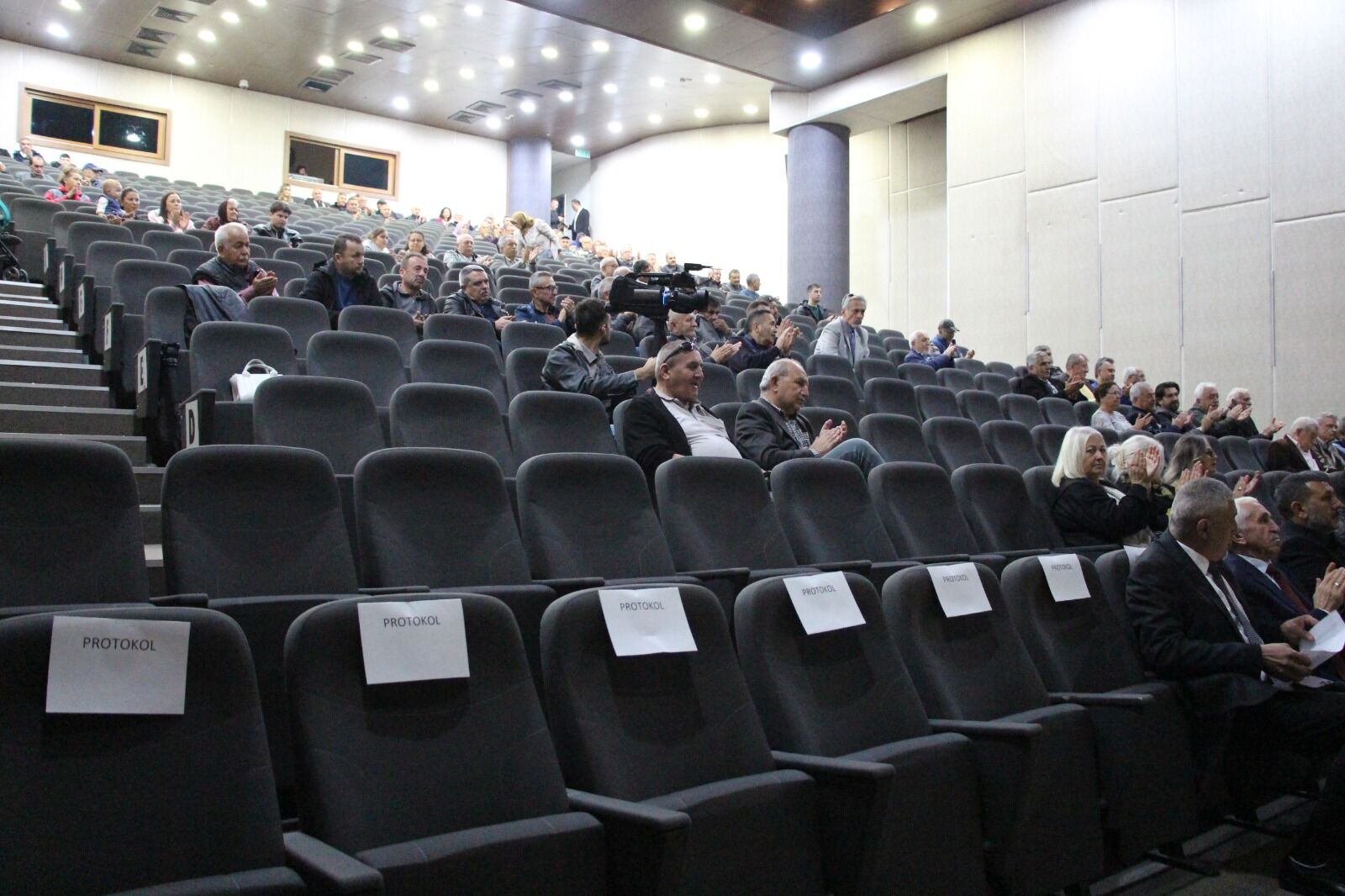 "Yılbaşına kadar çözmeliyiz, yoksa ilçemiz gidiyor"