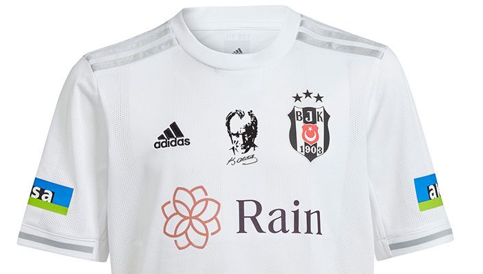 Besiktas 10 Kasim Forma