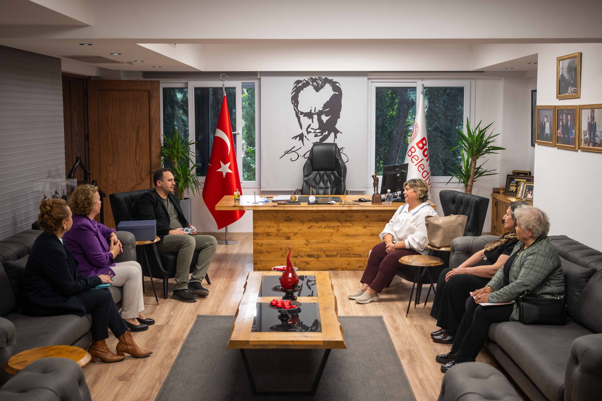 Bornova’da Şapka Devrimi Onuruna