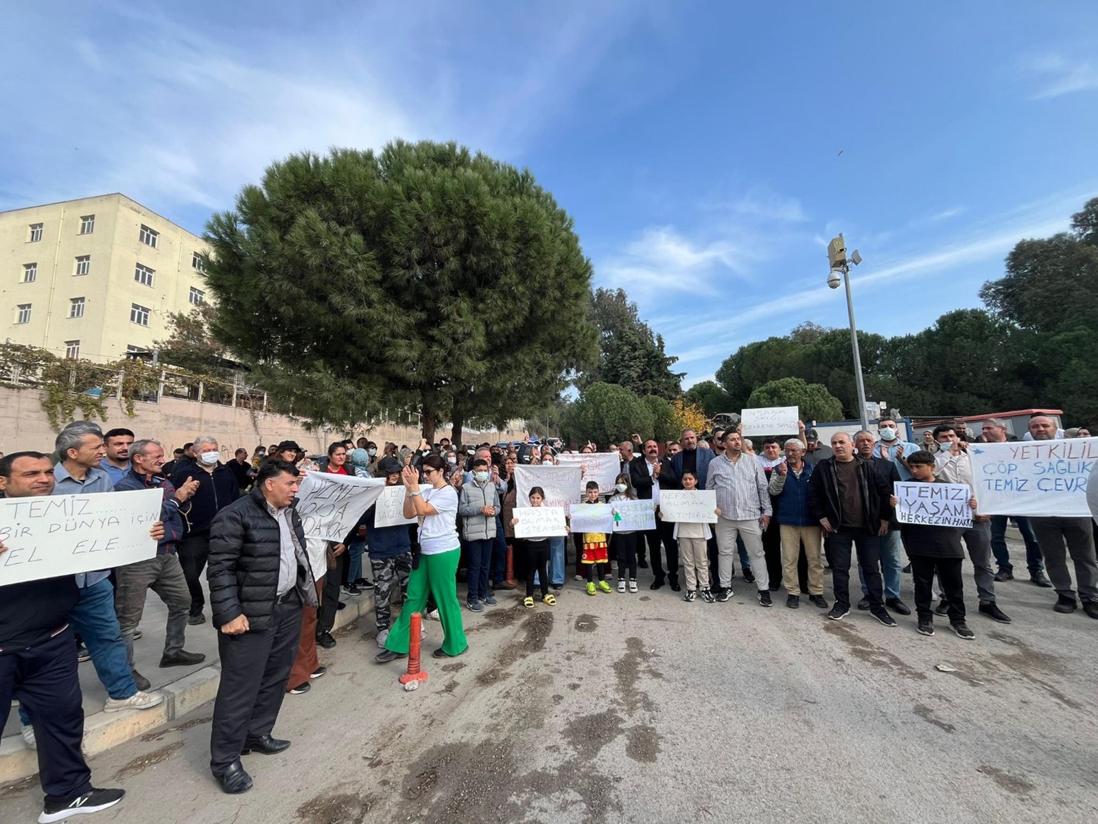 Siyasi temsilcilerden sert eleştiri