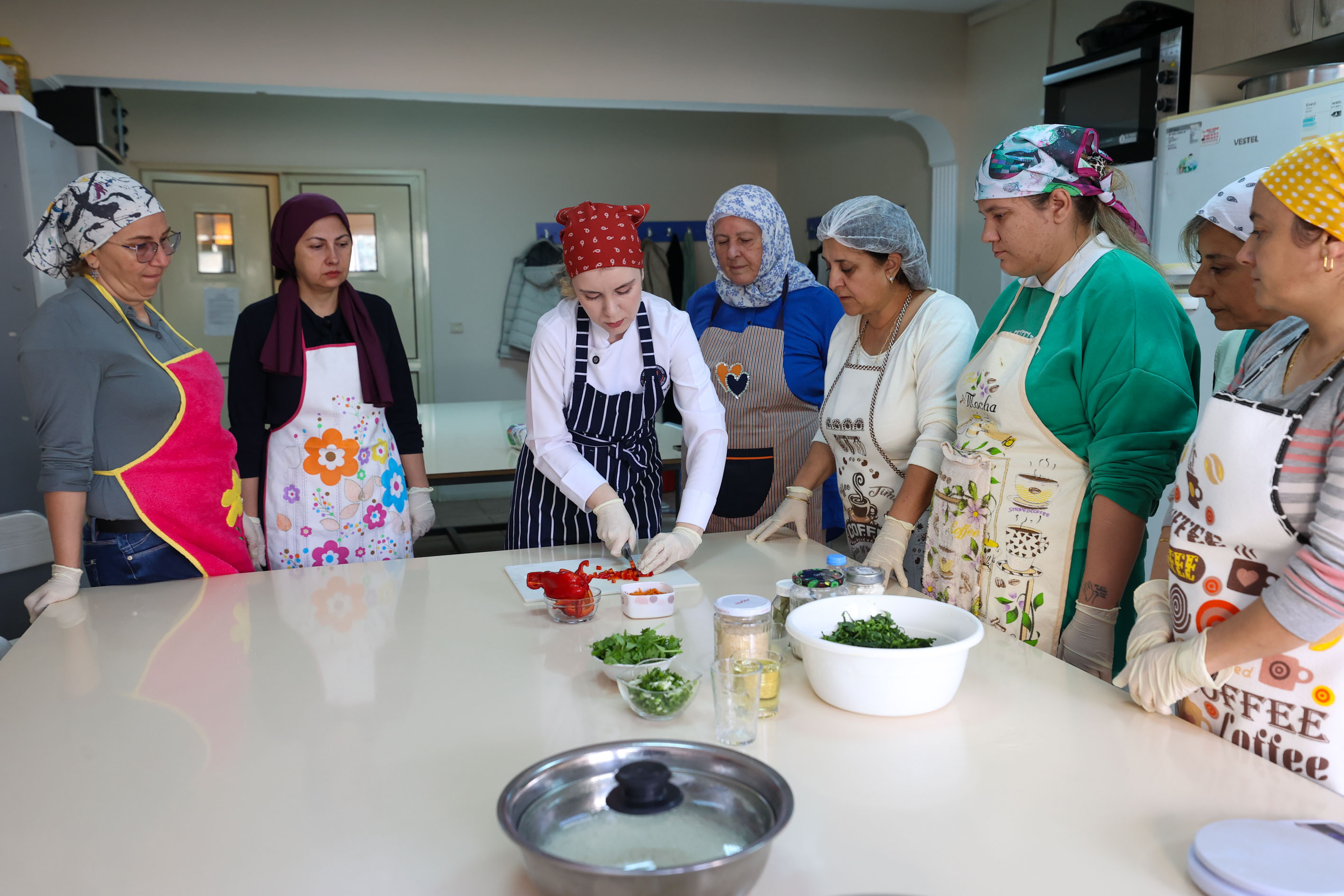 Bucalı Kadınlar Evka 1 Semt Evi’nde Dünya Mutfağıyla Buluşuyor4