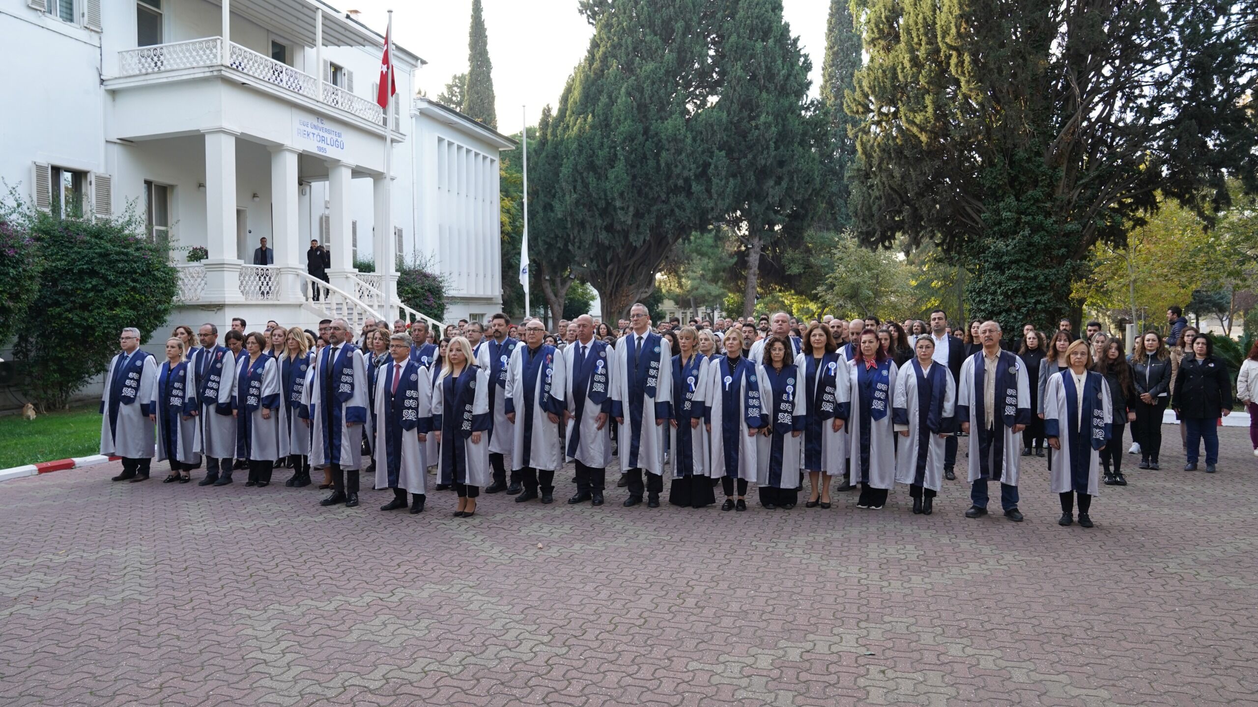 ++Büyük Önder Atatürk Ege Üniversitesinde Törenlerle Anıldı (8)