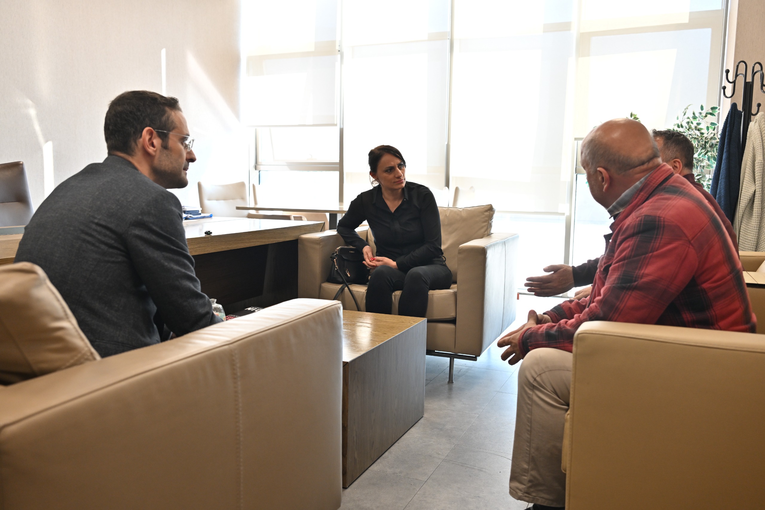 Büyükşehir’in “Ben Buradayım” Projesi, Hasta Yakınları Için Güvence Oldu (3)