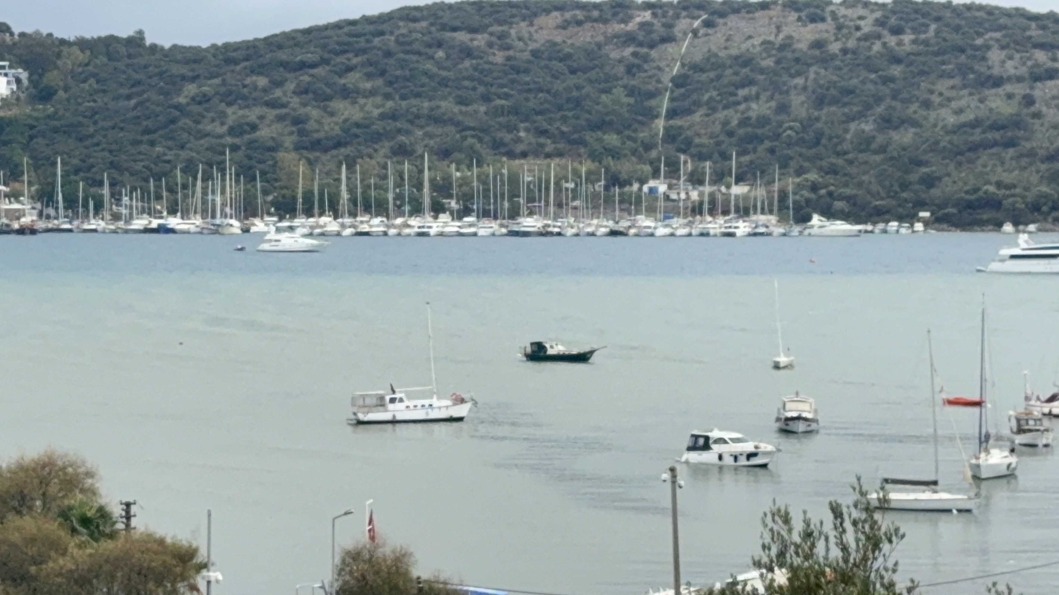 Çamur Akıntısı Bodrum’da Denizi Ikiye Böldü1