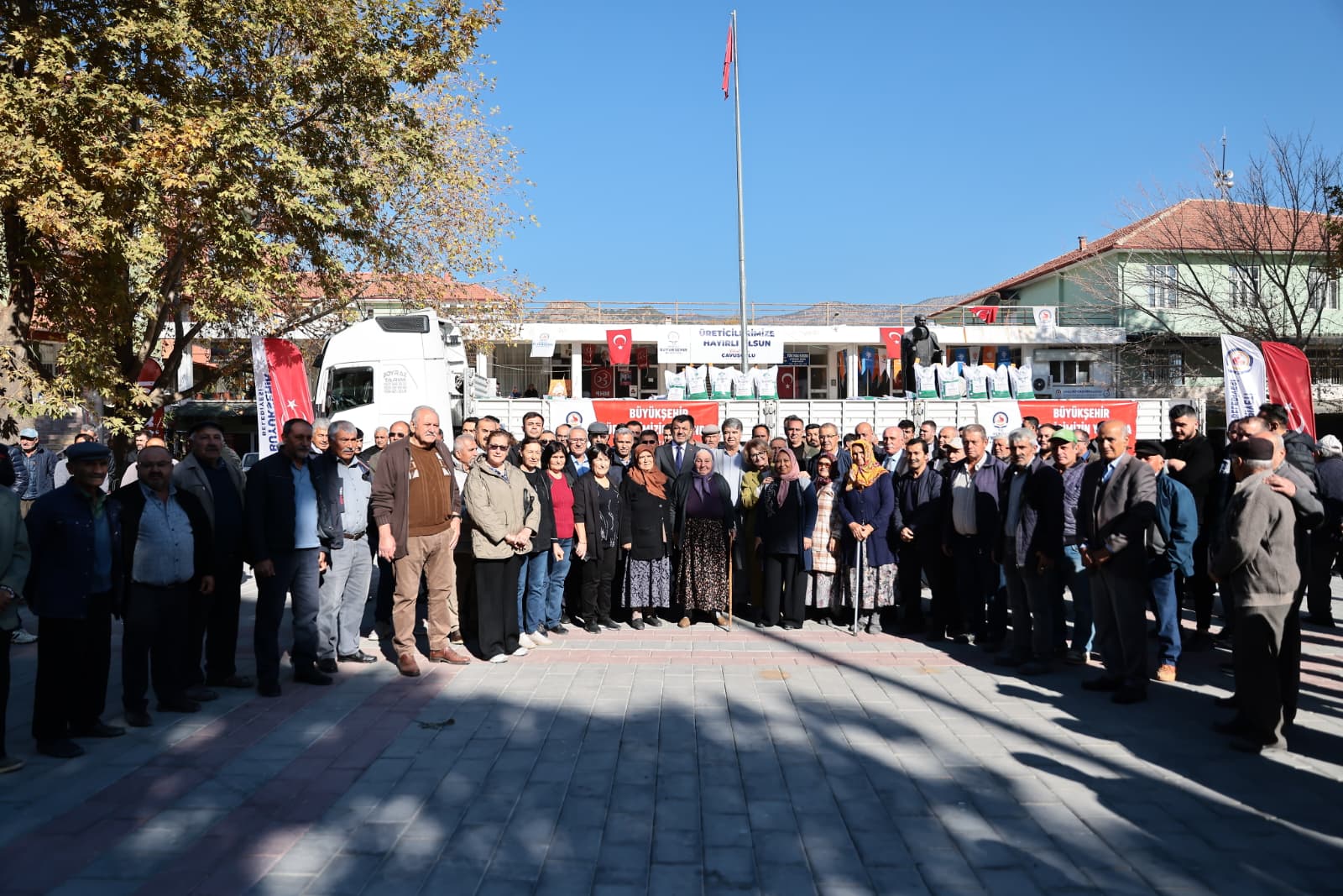 Denizli Büyükşehir’den Üreticilere Macar Fiği Desteği (1)
