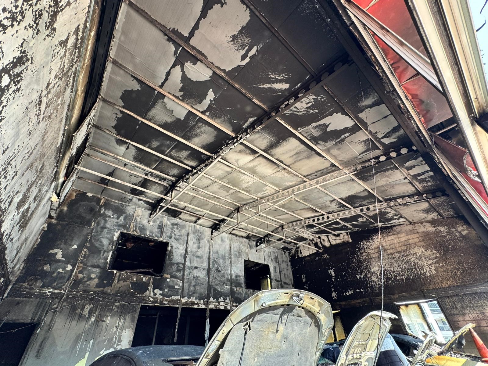 Kundaklama kesinleşti, hedef intikam mı?