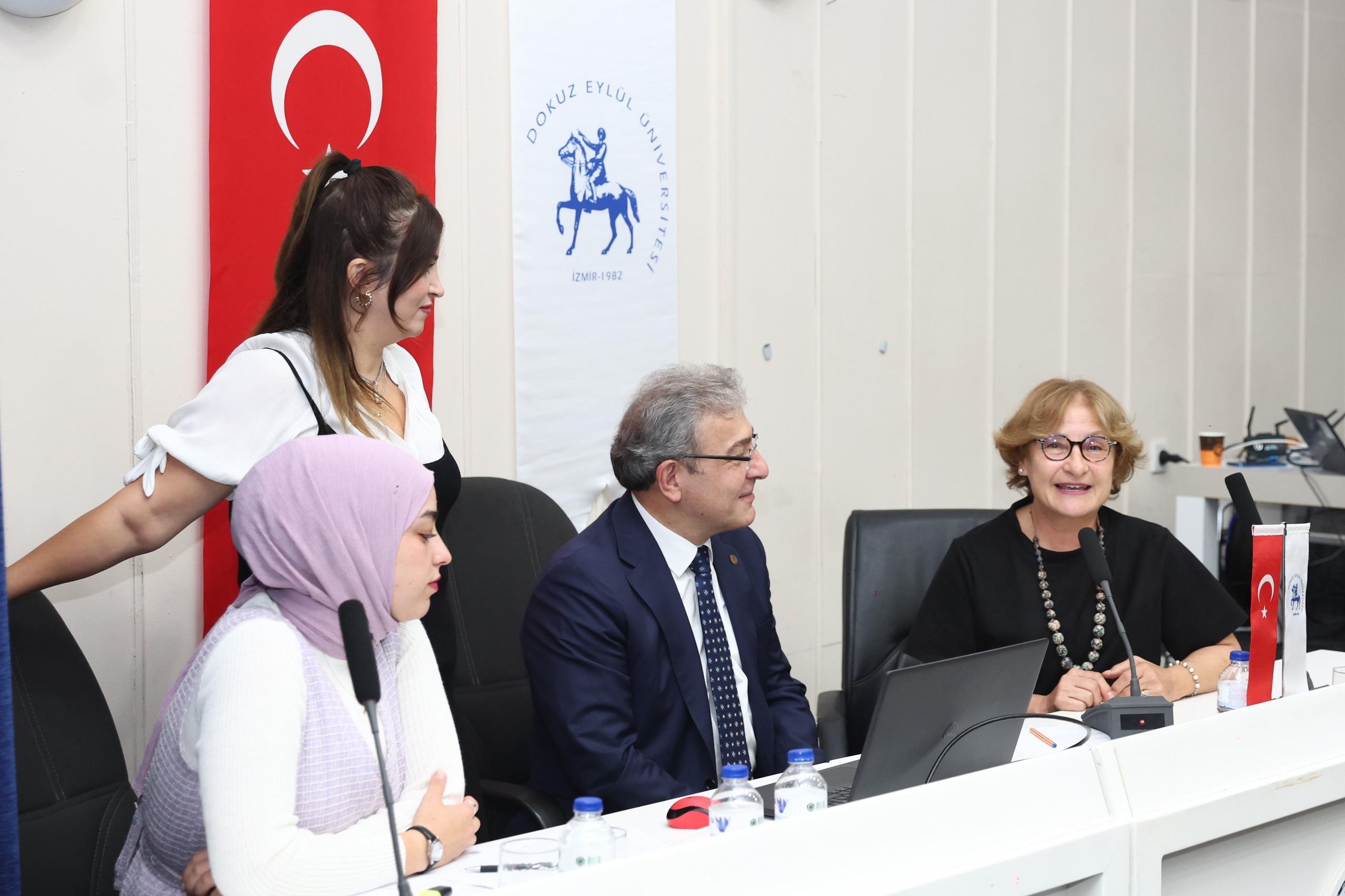 Deü'de %22İşkur Gençli̇k Programi%22Na Katilacak Öğrenci̇ler Kura İle Beli̇rlendi̇ (5)