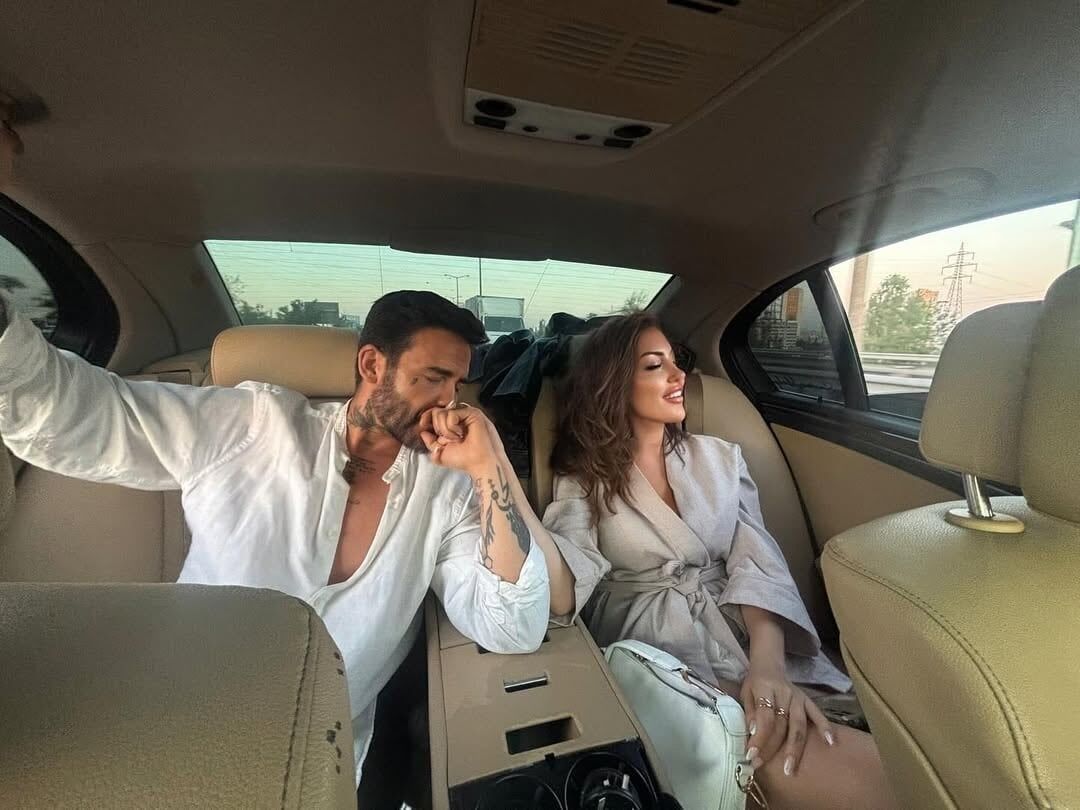 Sevgilisiyle aşk pozunu paylaştı