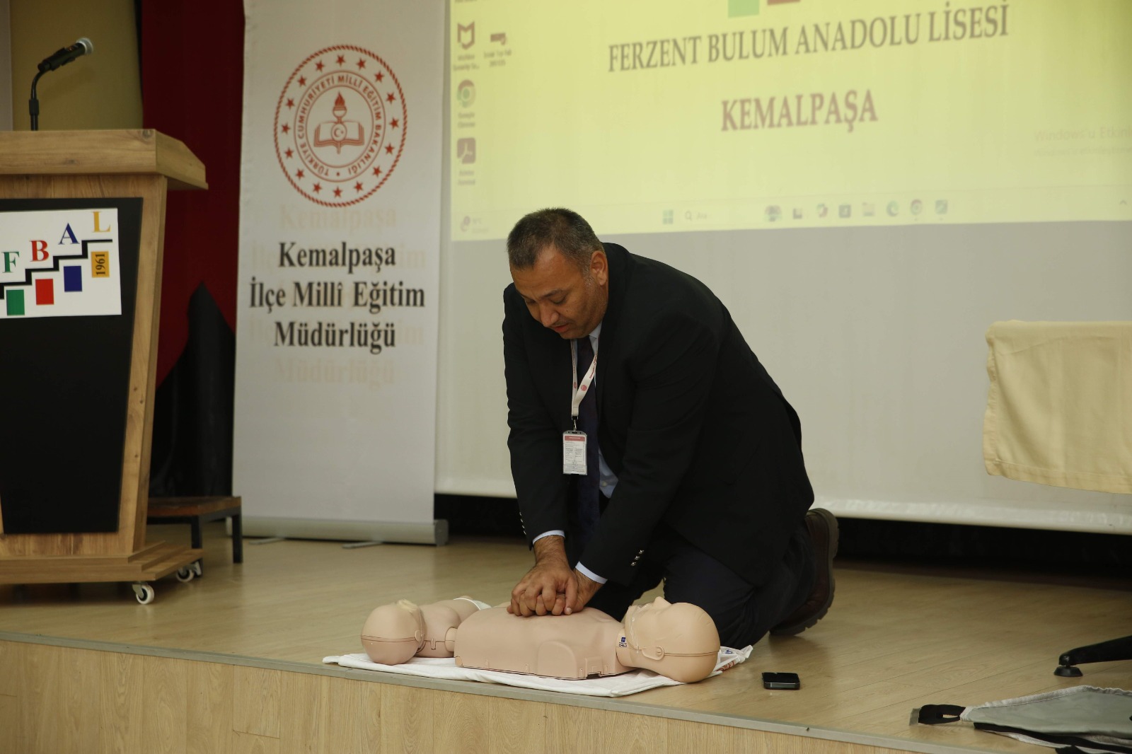 "Fark Kat!" programıyla liderlik ve sağlıklı yaşam odaklı eğitim