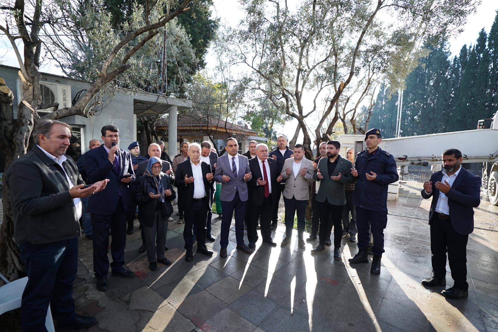 Dualar Okundu, Tören Düzenlendi Torbalı'da Camii Açılışı