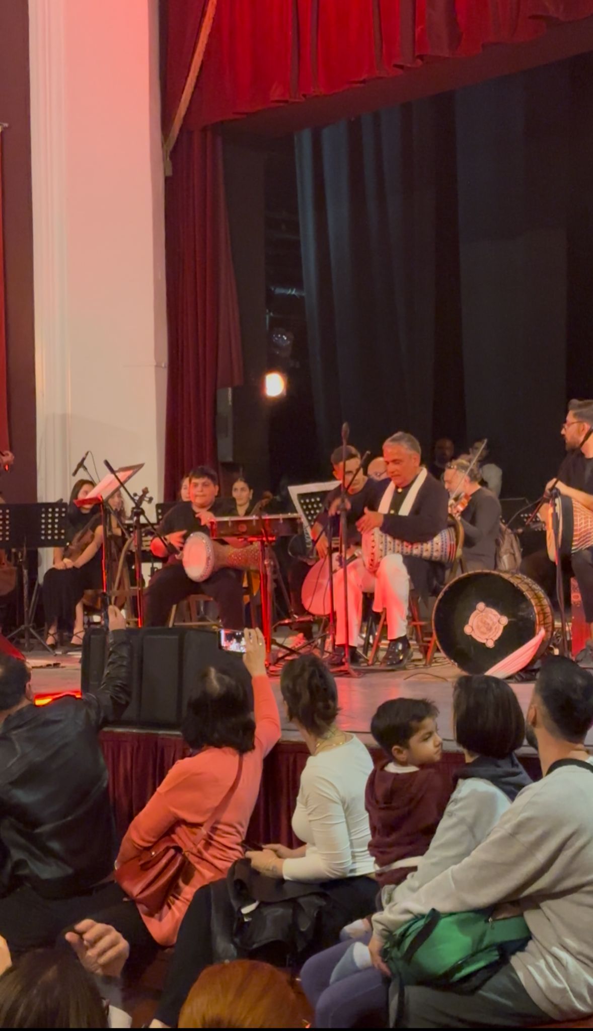 Hamdi Akatay'dan yeni konser ve İzmir mesajı