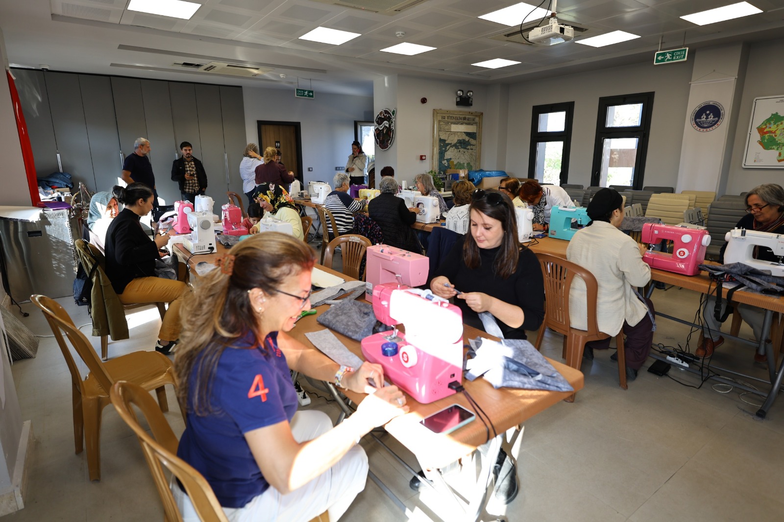 Kooperatiften kadın gücüne tam destek: "Efes tarlası kadınların alanı"