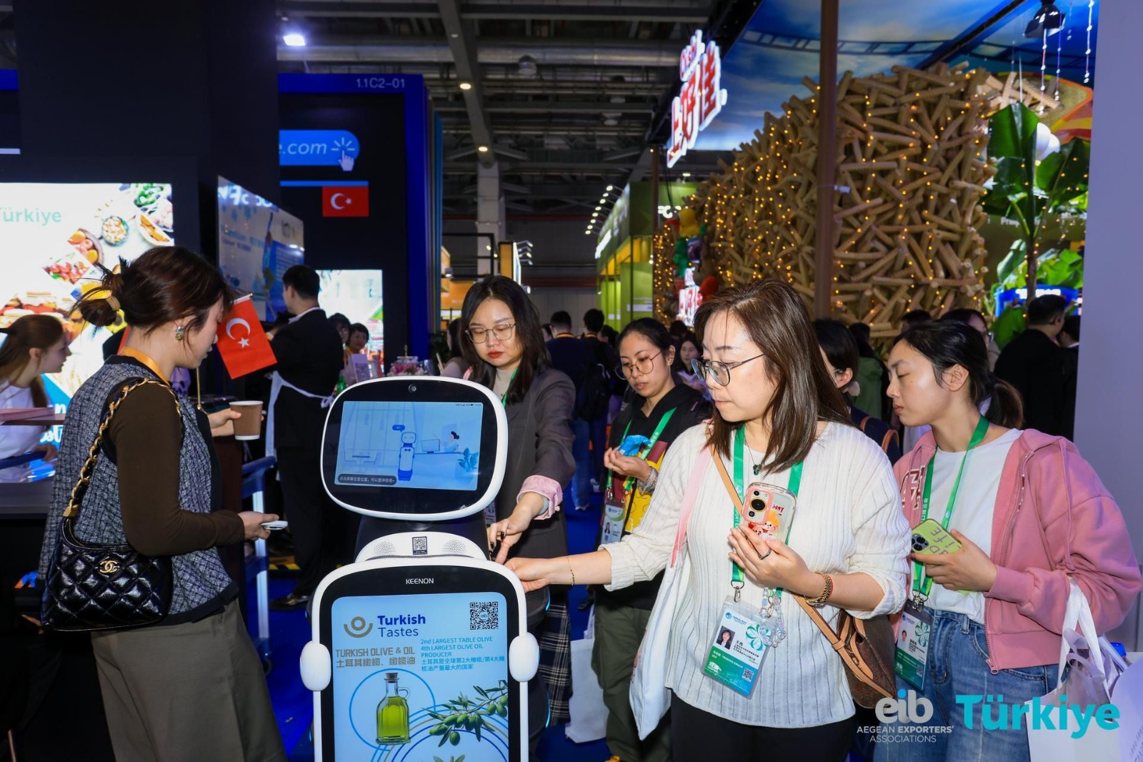 Yeni protokollerle su ürünleri ve badem ihracatının önü açıldı