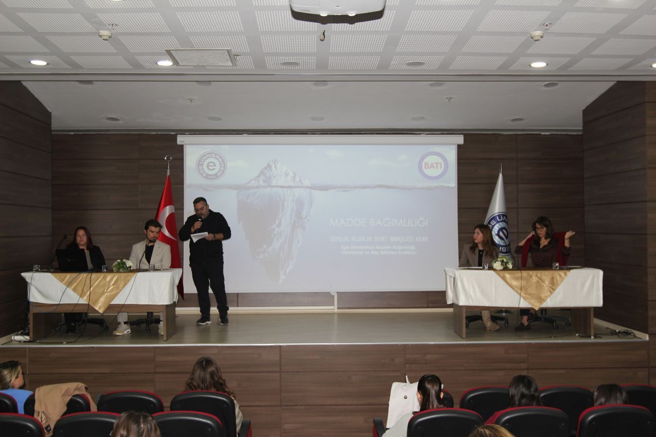 ++Eü’de Bağımlılık Sosyoloji Bölümünün Düzenlediği Panel Ile Her Yönüyle Ele Alındı (3)