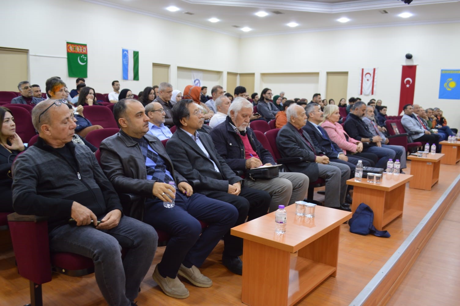 ++Eü’de “Fetö’nün Türkiye’nin Türk Dünyasıyla İlişkilerine Verdiği Hasar” Tartışıldı (1)