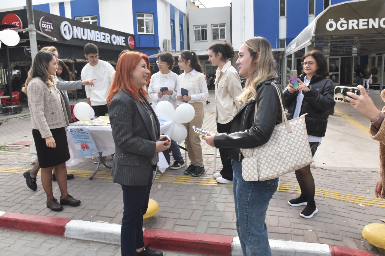 ++Eü’de “Yeni Sana Nefes Ol” Projesiyle Akciğer Kanserine Dikkat Çekildi (4)