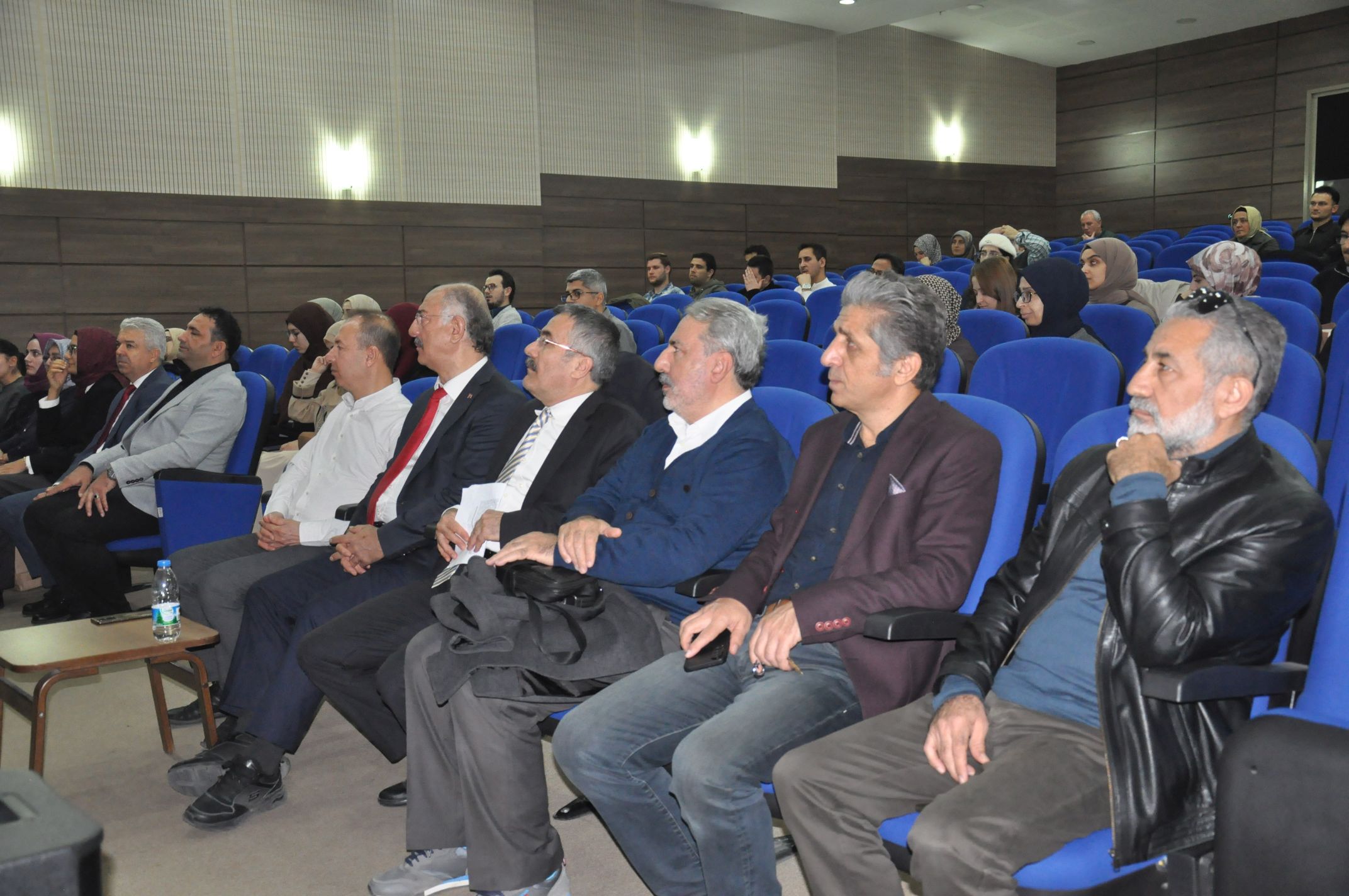 ++Eü’ye Konuk Olan Prof. Dr. İbrahim Maraş, Genç Ilahiyatçılarla Bir Araya Geldi (2)