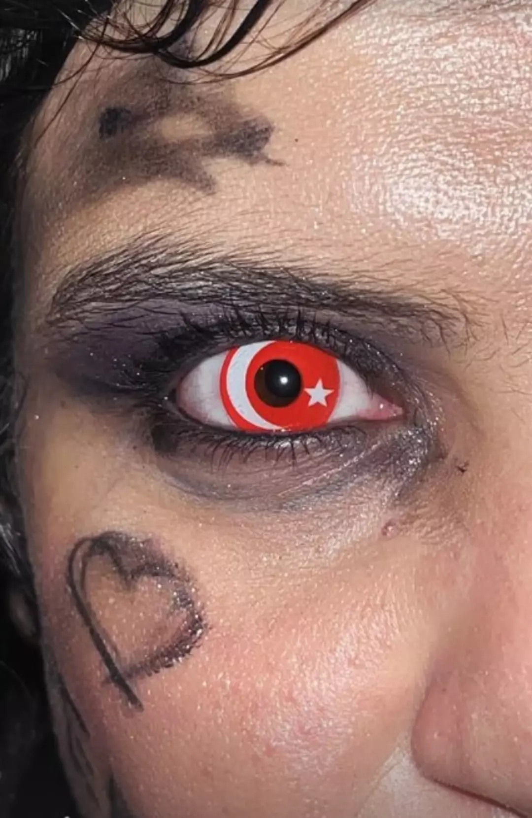 Feyza Civelek Cadılar Bayramı 1