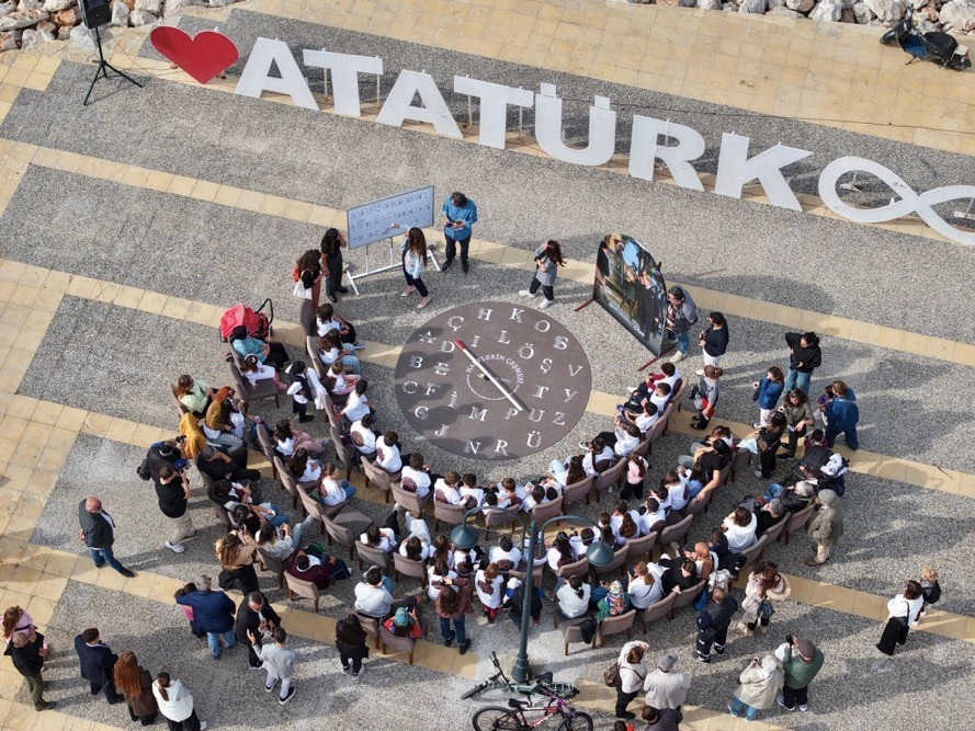 Harflerin çarkı oyunuyla tarihsel miras aktarıldı