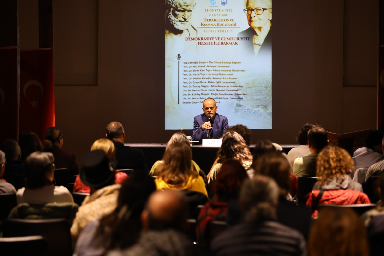 Herakleitos Ve Ioanna Kuçuradi Felsefe Günleri Ilk Gün (5)