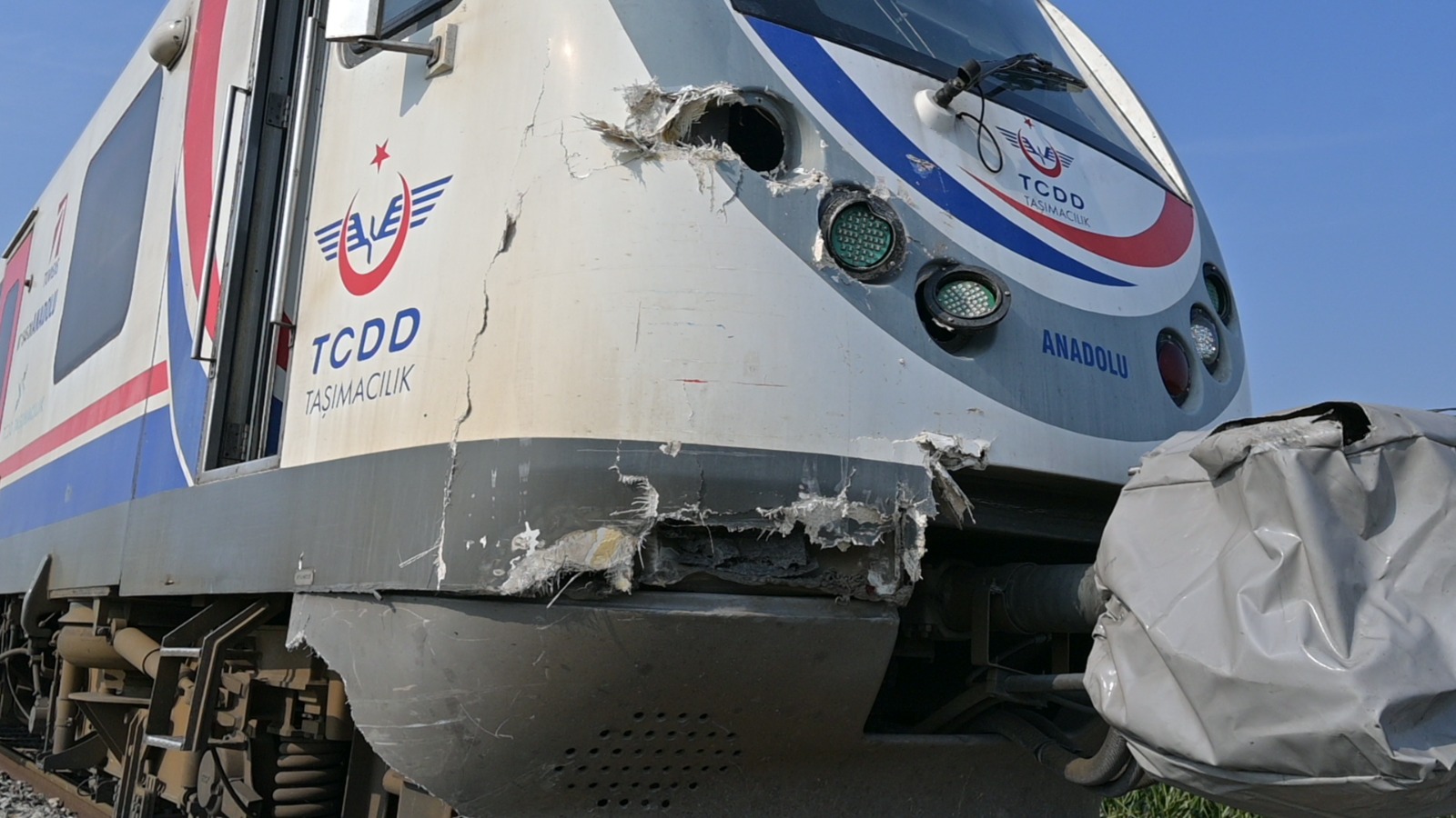 Sürücü Yunus Dönmez kazadan yara almadan kurtuldu