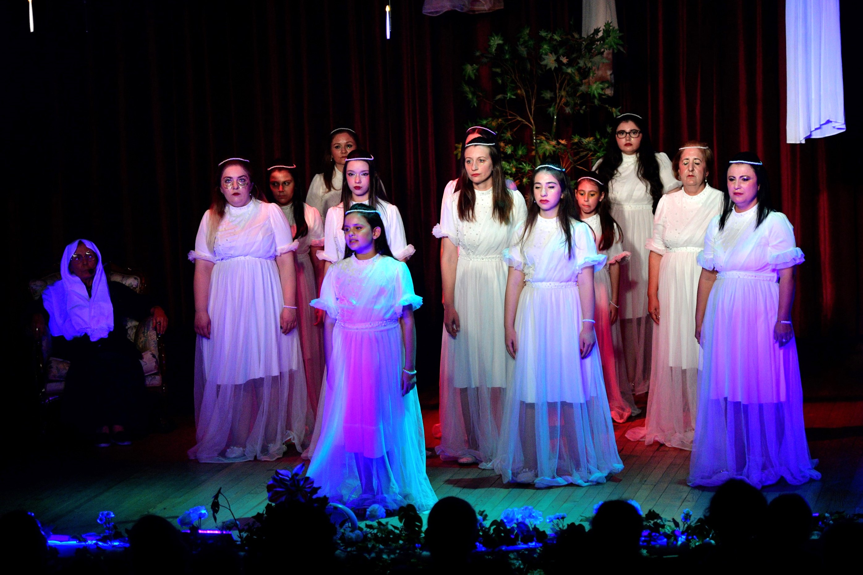 İzmir Bornova'da “Sevgi Elçileri” Tiyatro Oyunu2