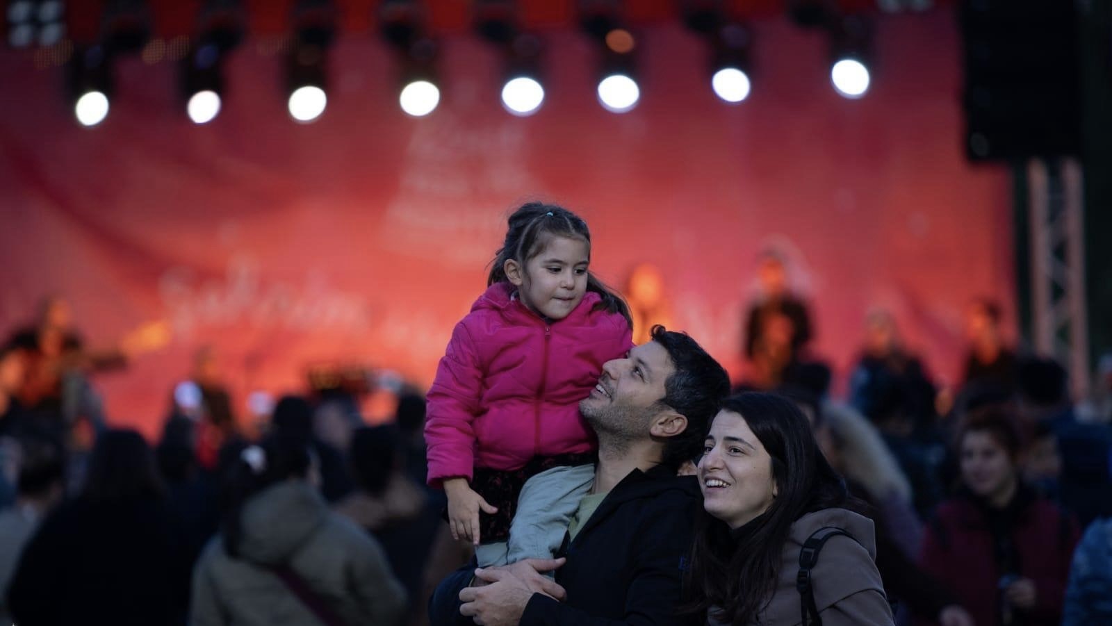 İzmir, Yeni Yıl Festivali'ne Hazır! 1