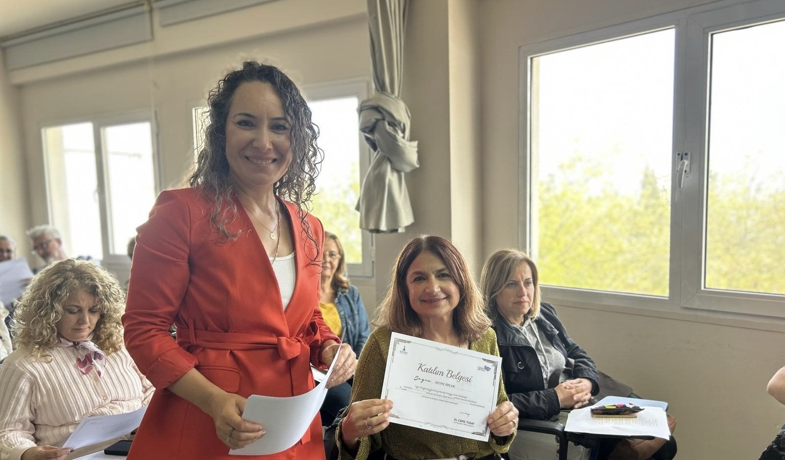 İzmir'de Ücretsiz Eğitimle Yeni Meslek, Yeni Yaşam