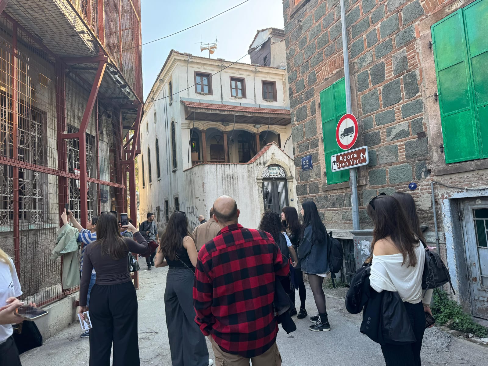 Kentin kalbinde gözlem ve yorumlama