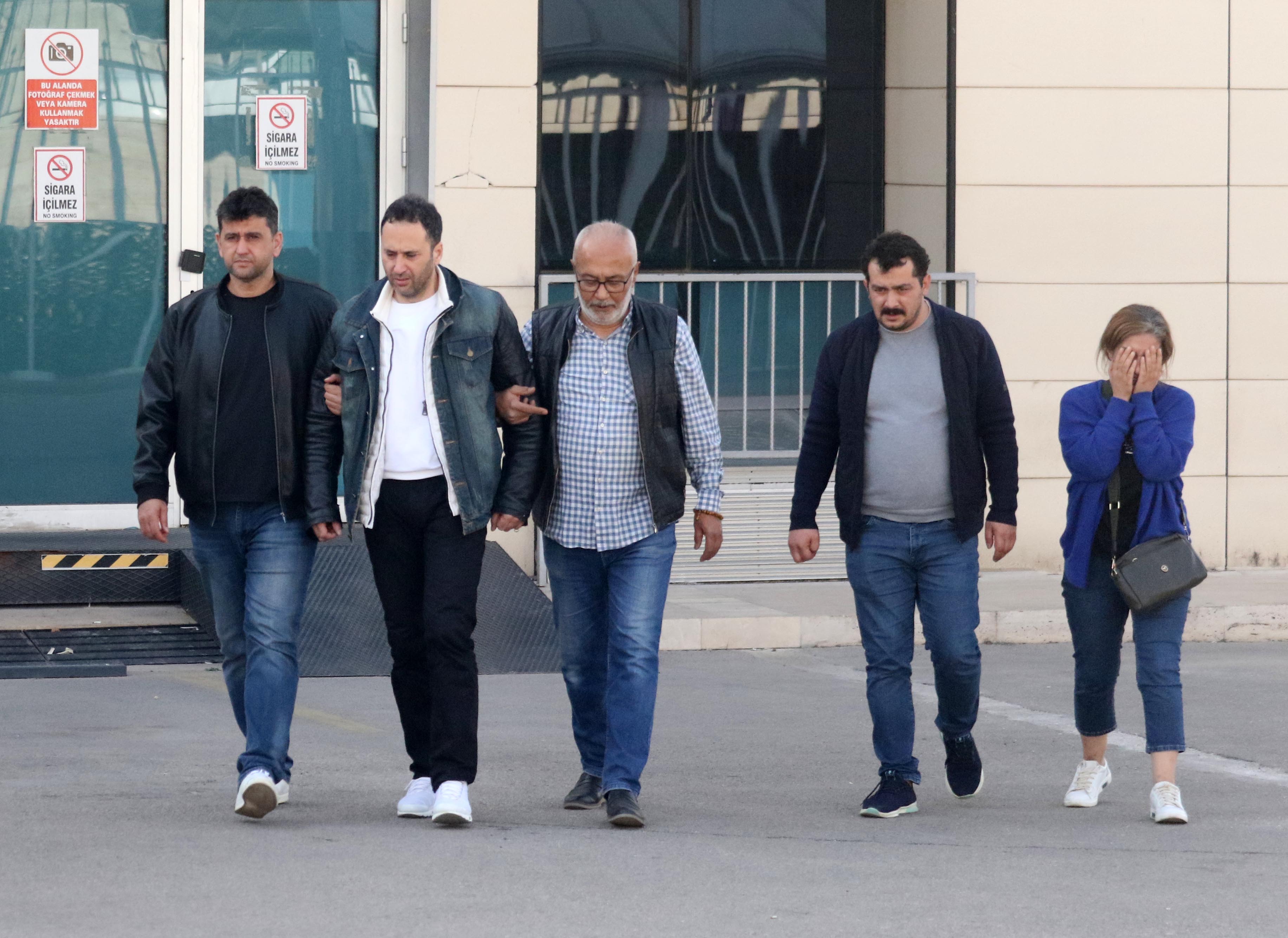 K A Z A D A O L E N S U K R A N E L A N I N C E N A Z E S I N I A L 1027516 304911