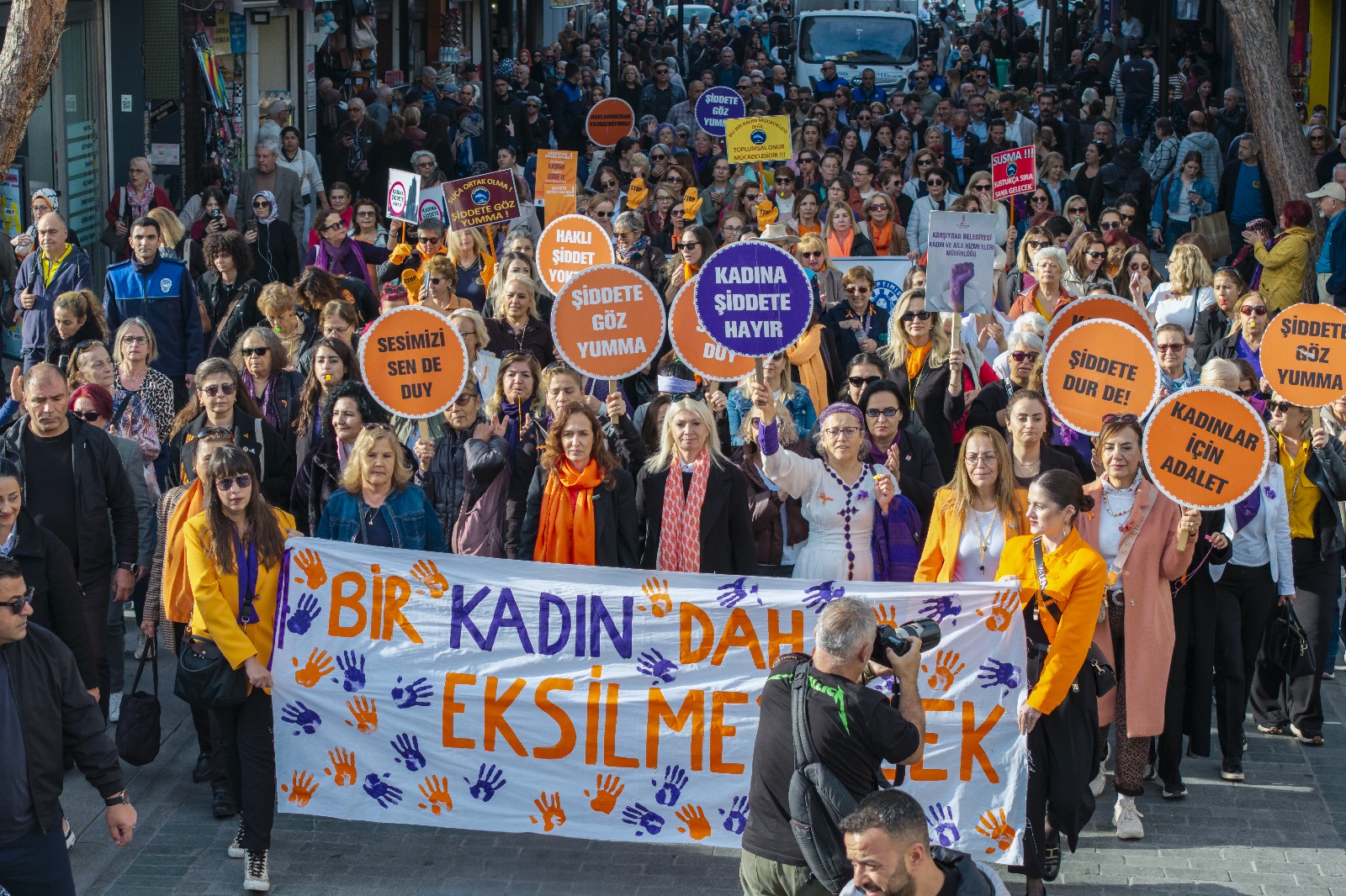 Karşıyaka’da Mor Buluşma!