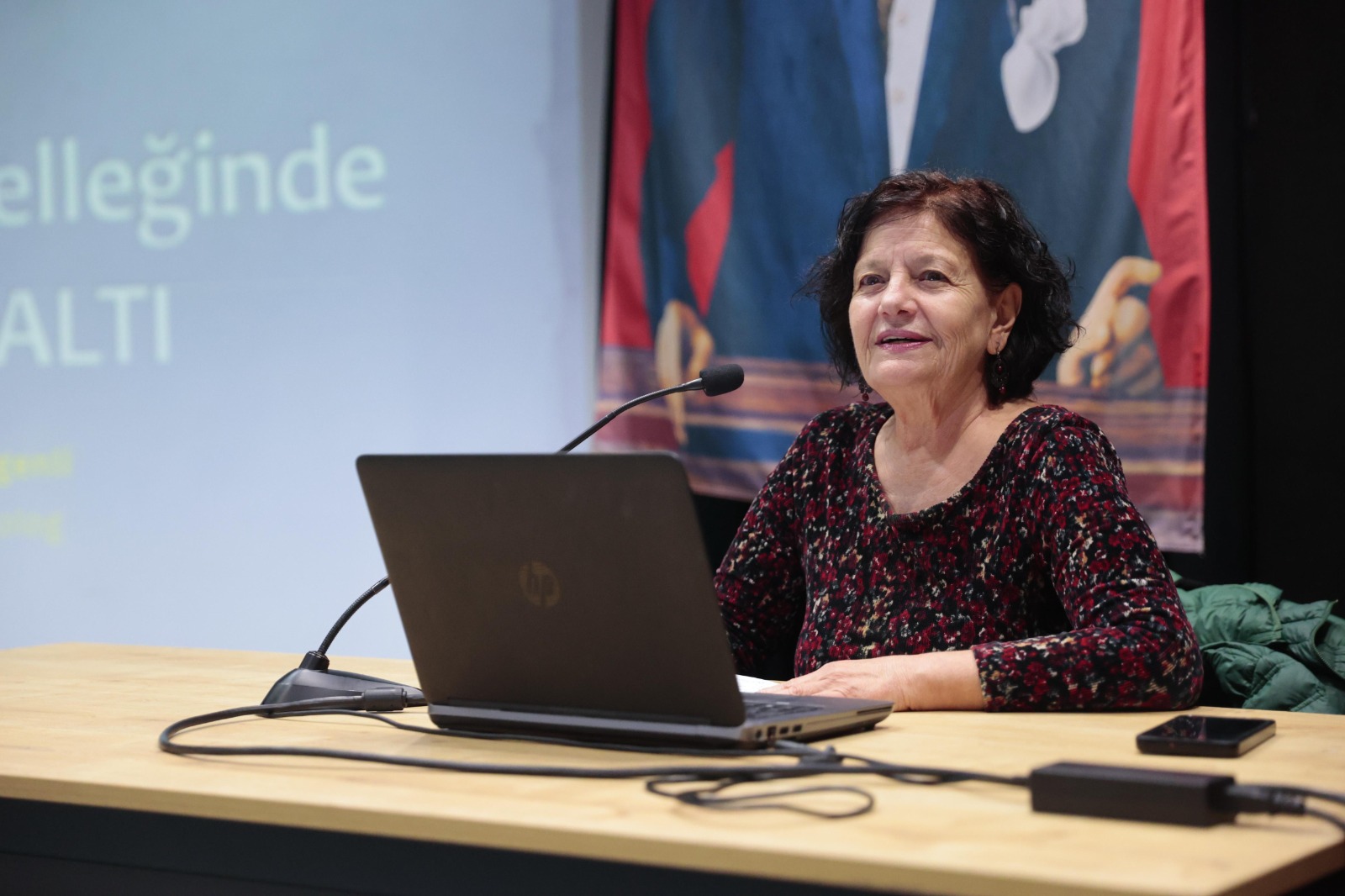 Kemeraltı: Çok sesli, çok dilli kolektif bellek üyesi