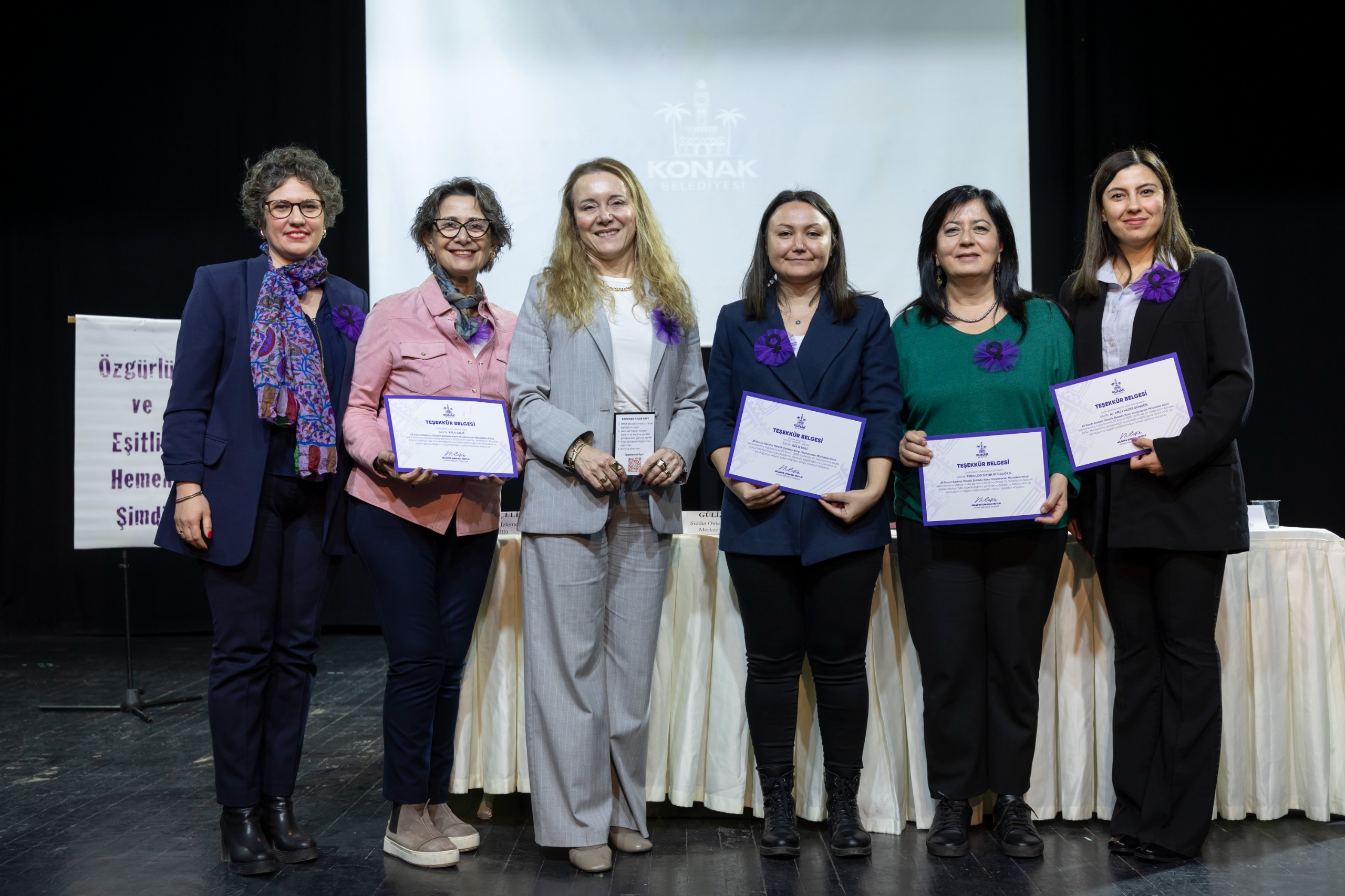 Konak’tan Şiddetle Mücadeleye Güçlü Destek (4)