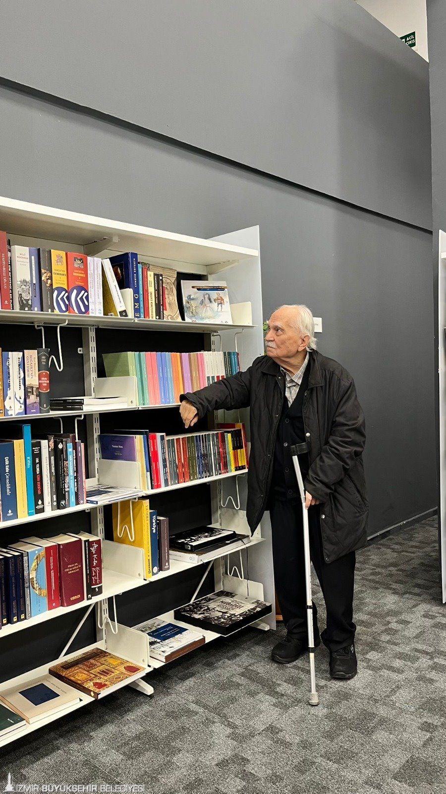 Cumhur Ertekin’in akademik birikimi kütüphanede