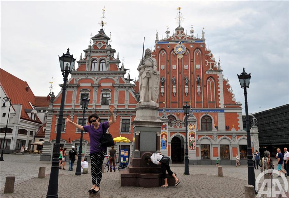 Letonya İstanbul Sözleşmesi'nden çıkmayı erteledi
