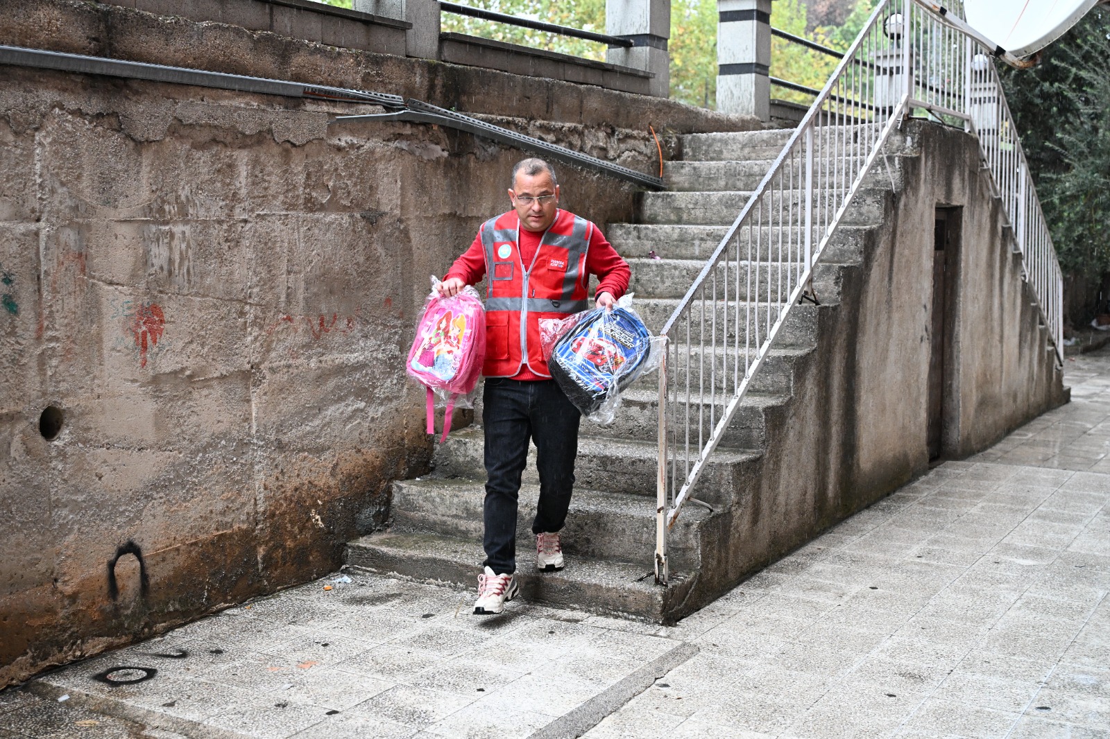 Manisa Büyükşehir’den 15 Bin Öğrenciye Çanta Ve Kırtasiye Desteği (7)