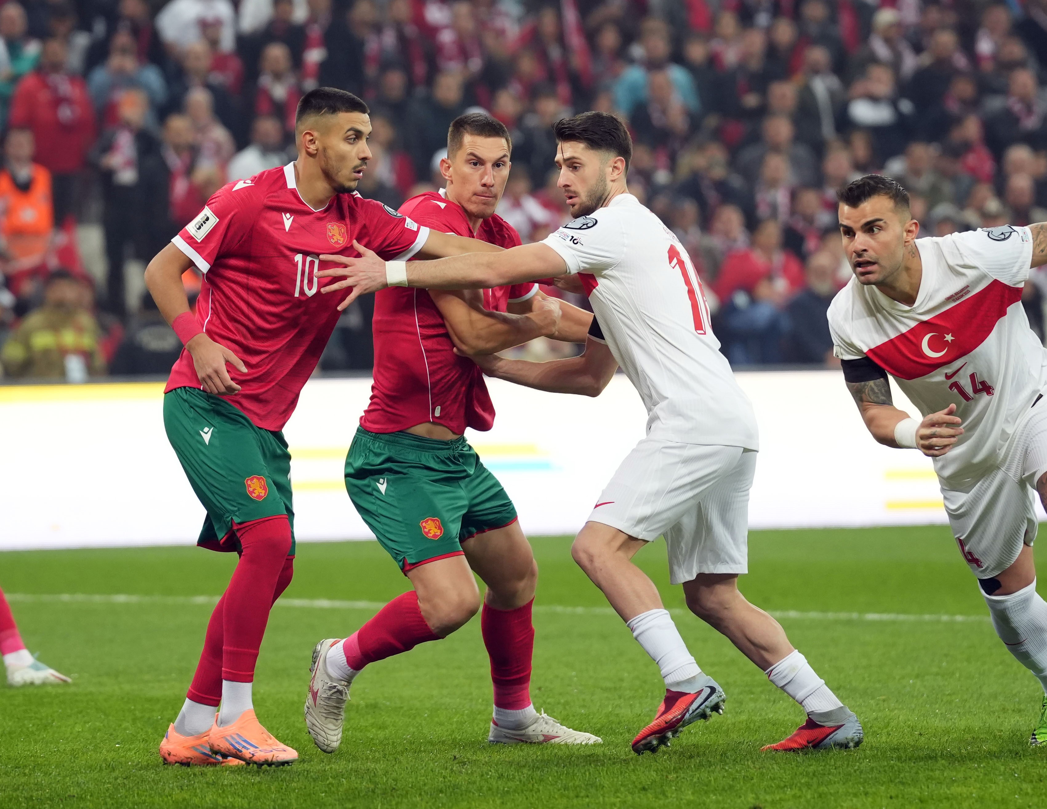 Kaptan Çalhanoğlu rekora gidiyor