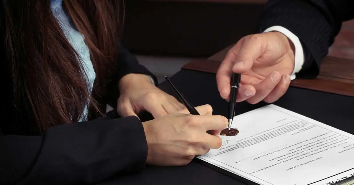 Milyonlarca Kişiyi Yakından Ilgilendiren Değişiklik Noterliklerde Zorunlu Oldu!